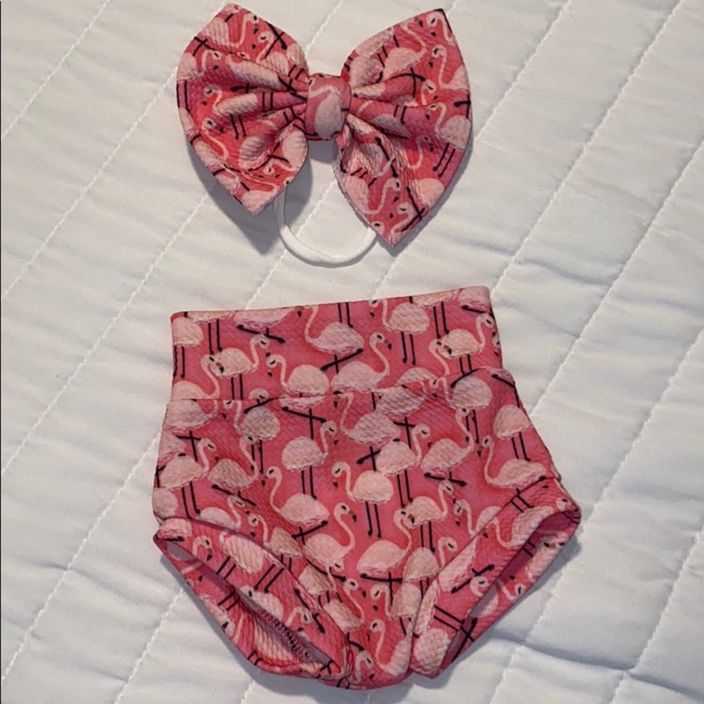 Boutique flamingo bummies & bow